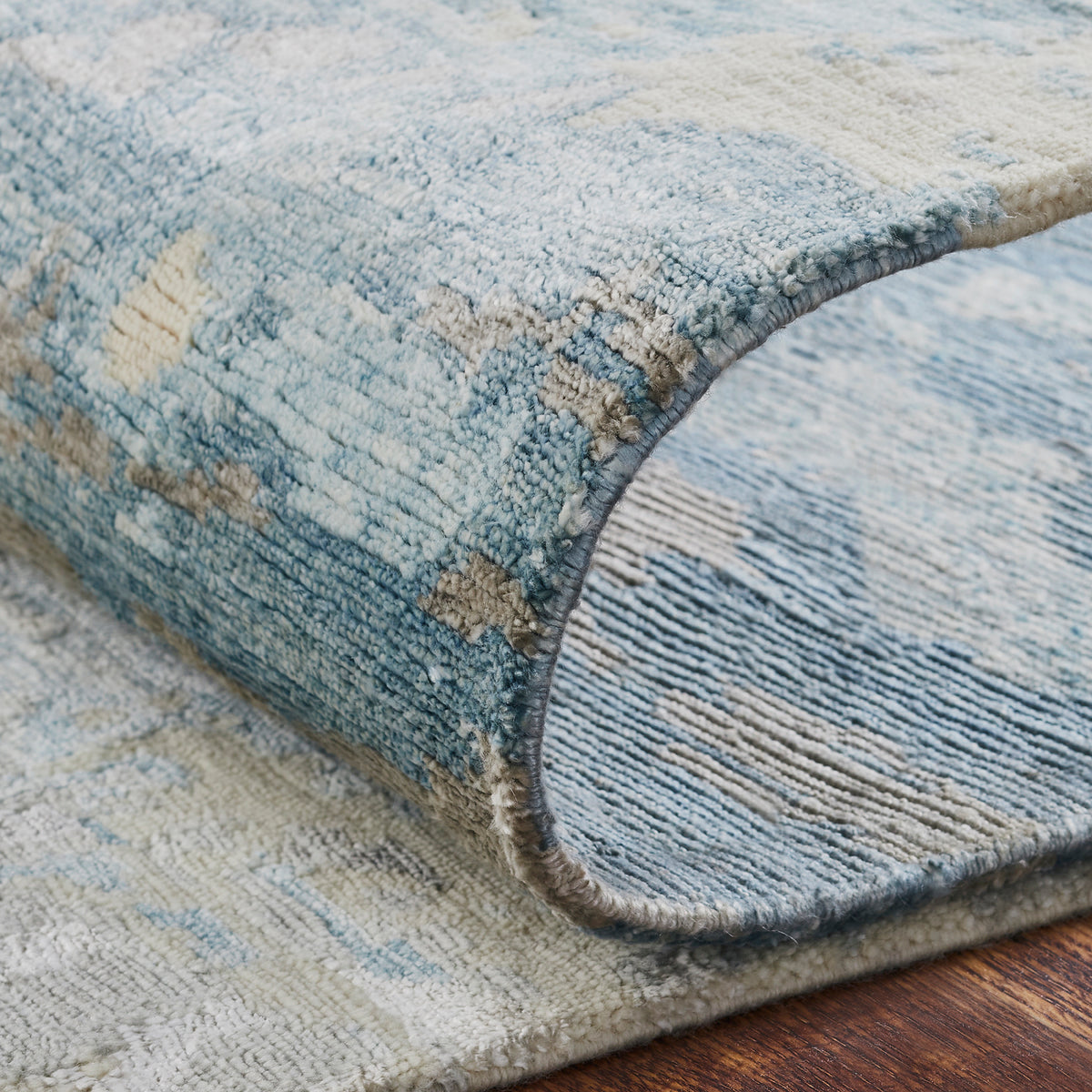 Matiz Azure/Greys – Ali's Oriental Rugs
