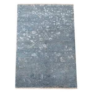 Modern Floral Ikat Gray Rug 4.3 x 6.1